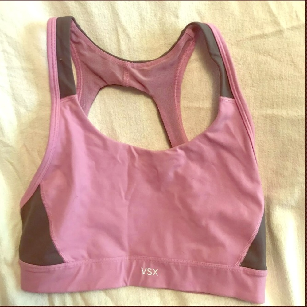 Victoria’s Secret player Sports Bra size small